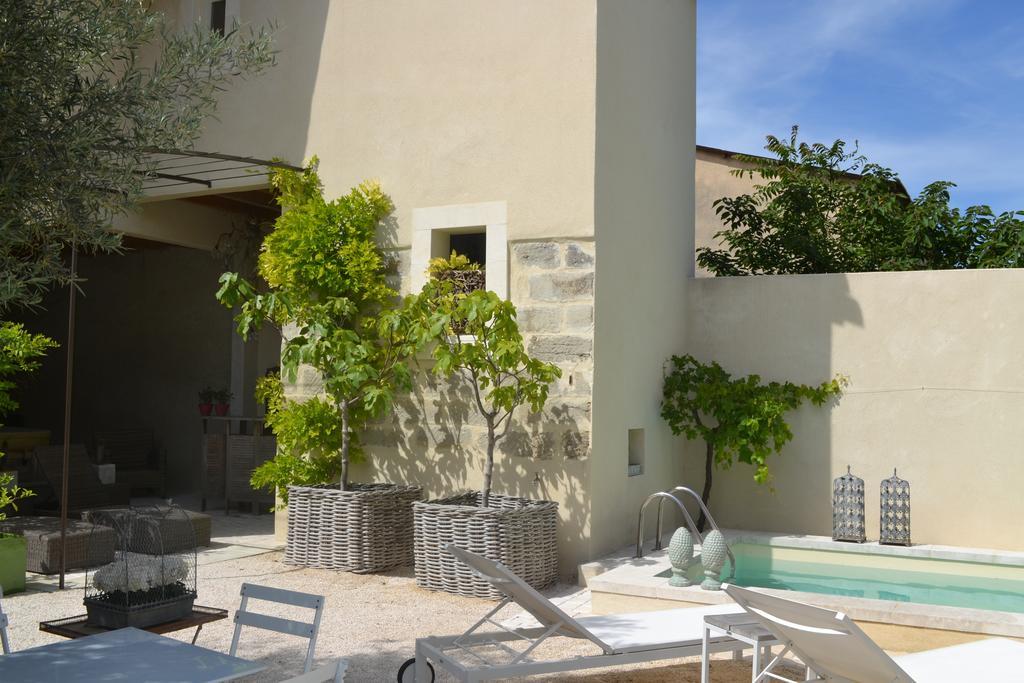 Maillane Mas A L'Improviste Bed & Breakfast エクステリア 写真